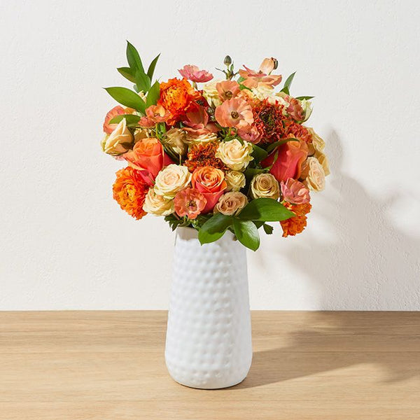 Bouquet Fleur d’Ambre – Roses Orange & Crème, Ranunculus – Bouquets.ma